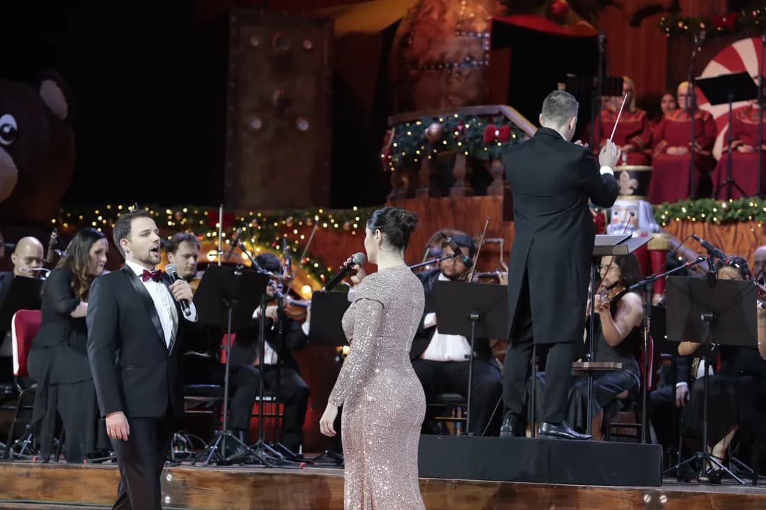 Natal Luz In Concert — dueto e regência