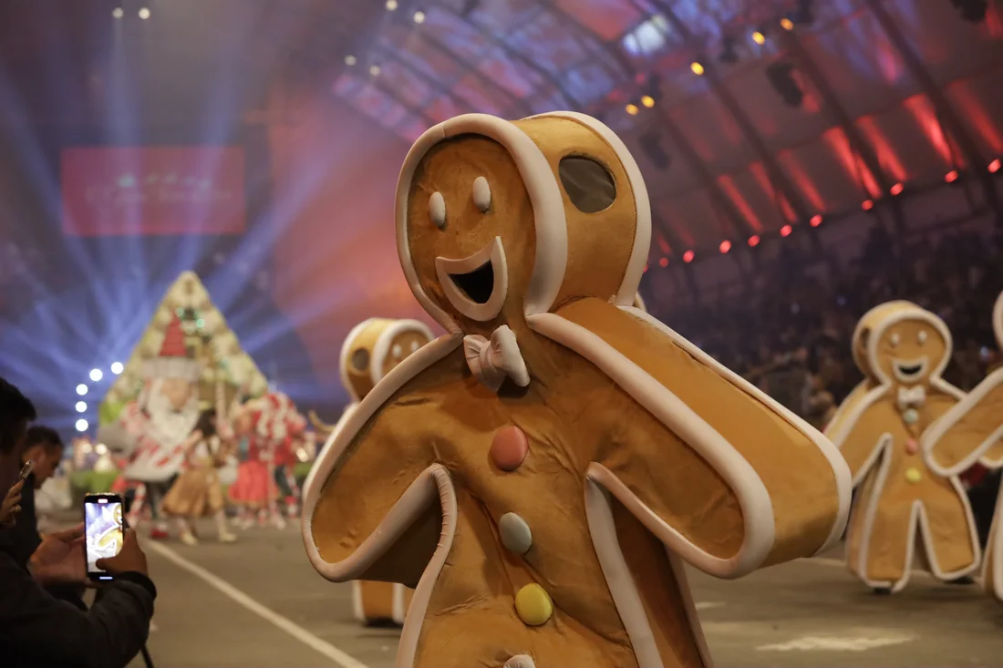 Grande Desfile de Natal — casa de gengibre